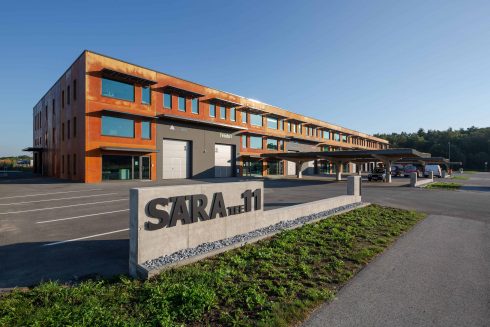 Sära street office and warehouse building