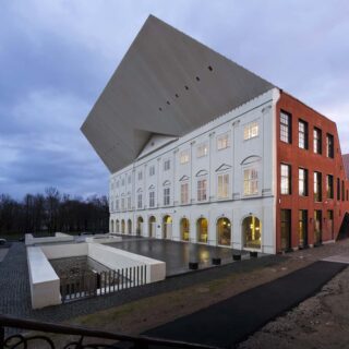 Narva College