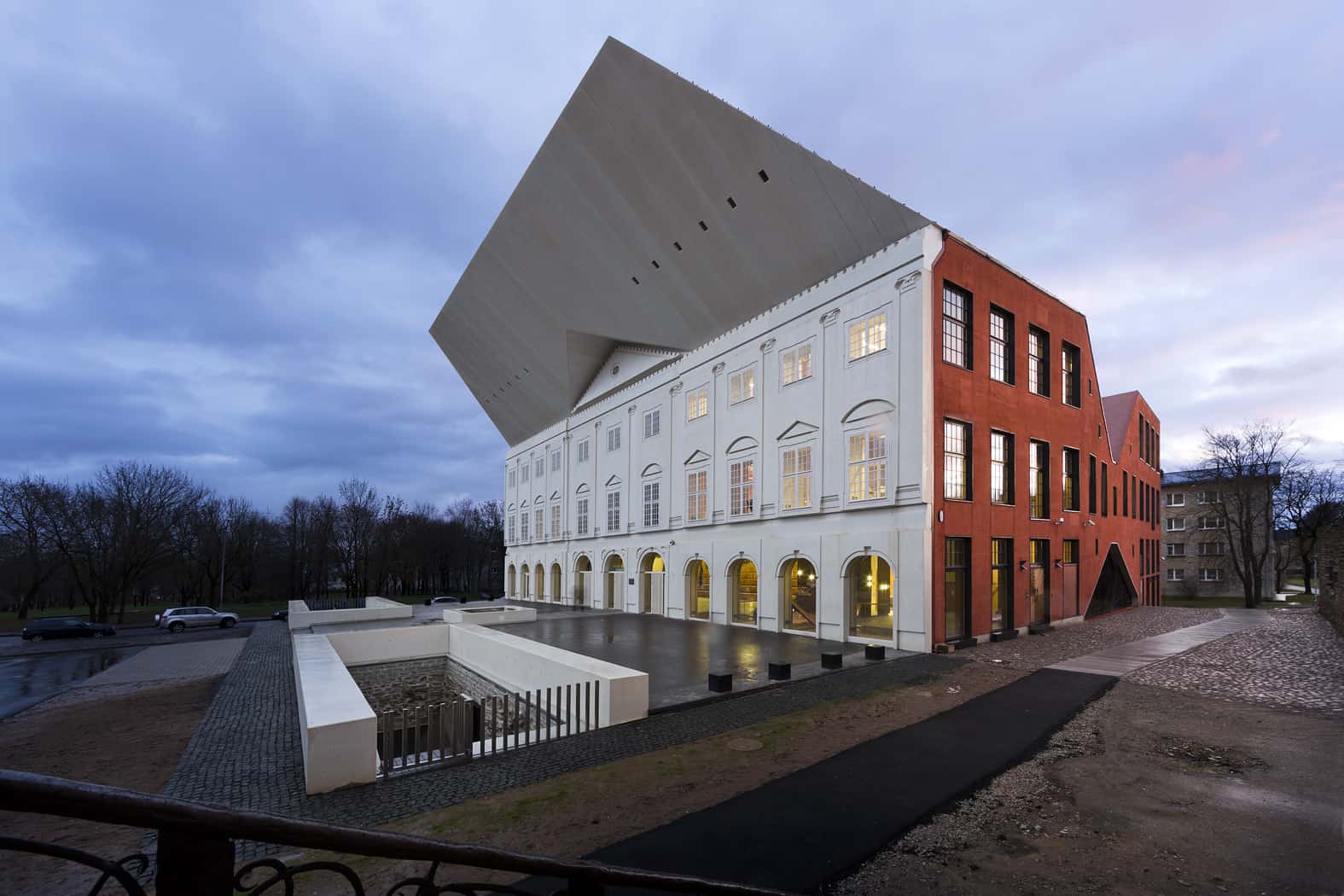 Narva College